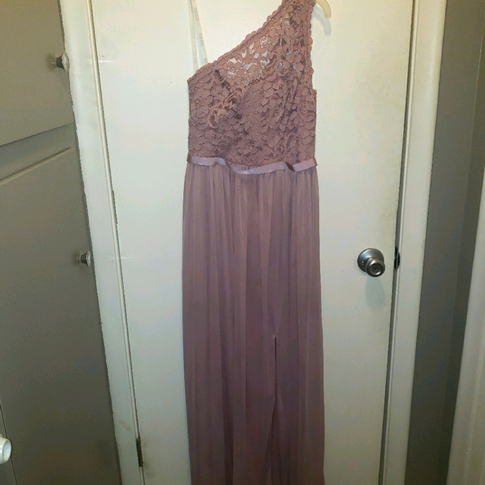 Lace one shoulder dress